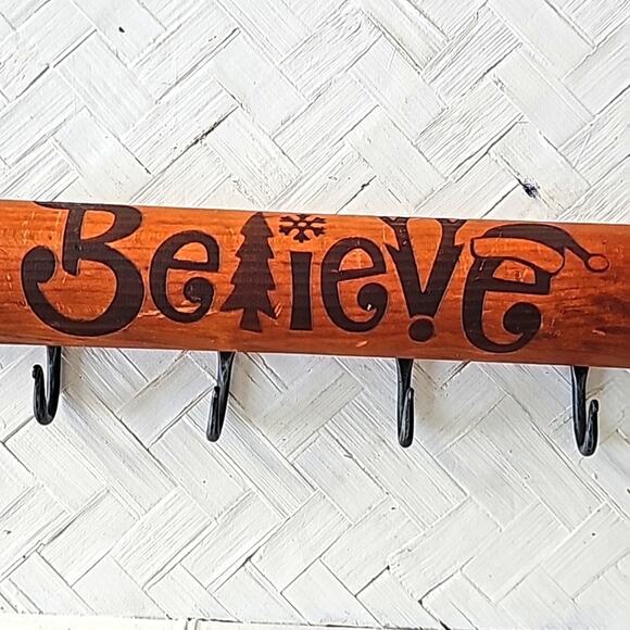 Vintage Christmas Wooden Rolling Pin with 4 Hangers for Pot Holders, Aprons Etc. - Picture 2 of 11